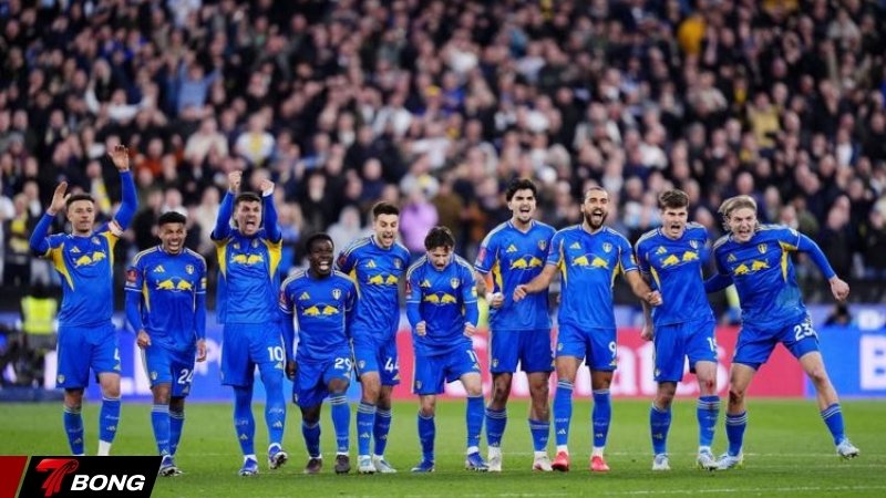 Leeds tiến bước tiếp tại FA Cup sau 39 năm